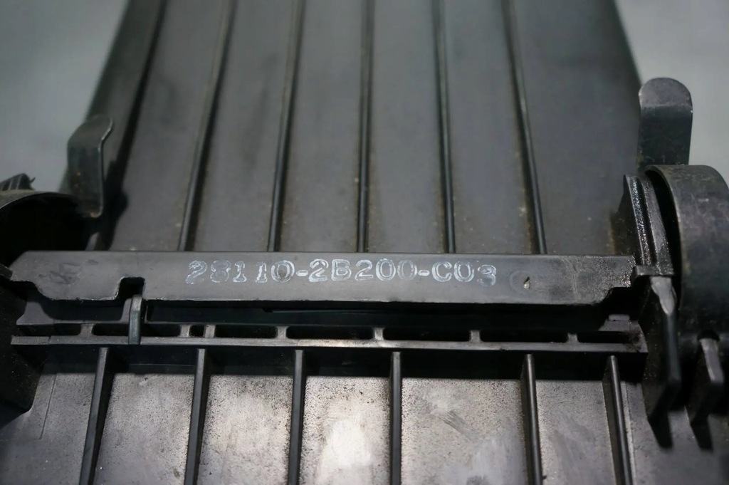 фото №8, Корпус фільтра повітря hyundai santa fe 28110-2b200-c03