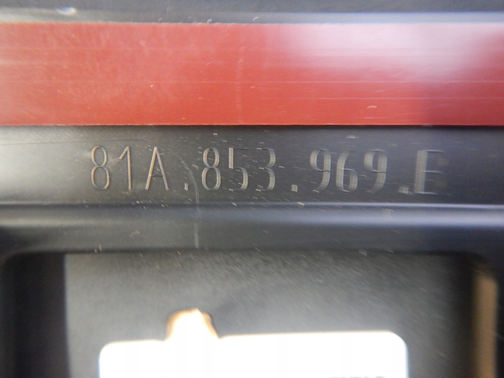 фото №3, Audi q3 ліва молдинг na двері задня