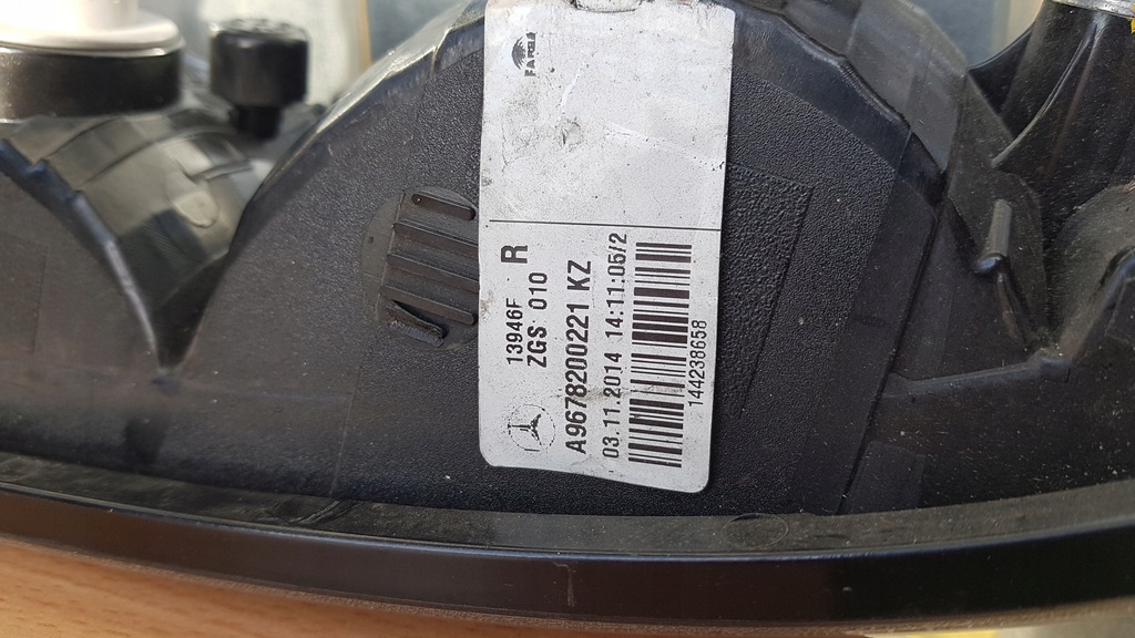 фото №8, Mercedes atego 3 w967 бампер 9678850703 a9678850703 панель фары оригинал