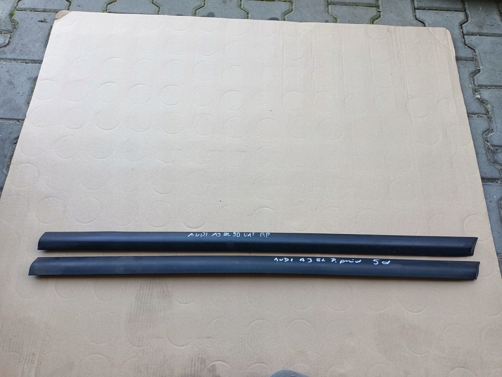 фото №1, Молдинг двері правий перед audi a3 8l 5d 8l4853960