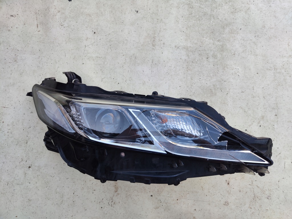 фото №1, Лампа правая передняя full led toyota camry vii 17-