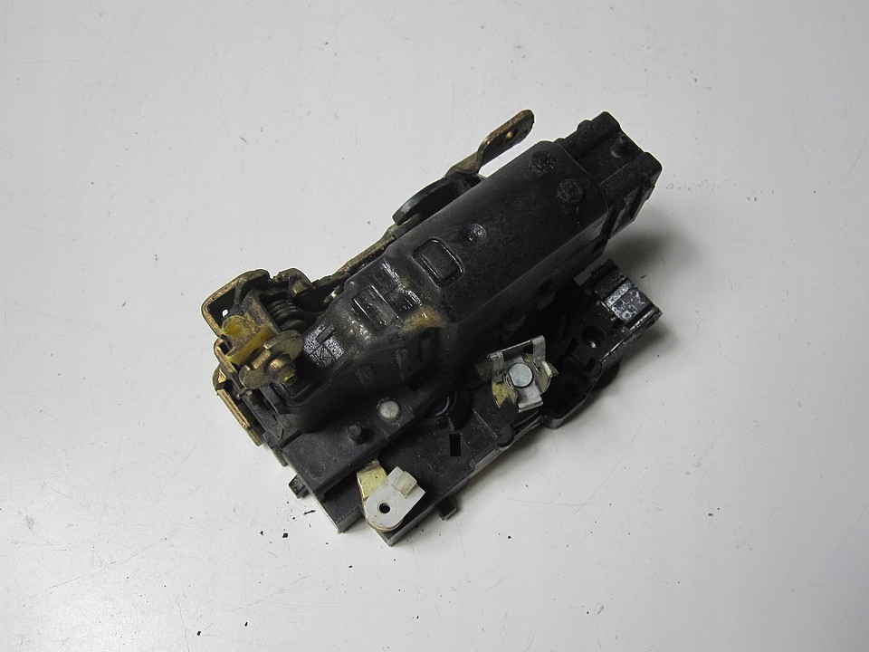 фото №6, Замок дверь передний правый renault kangoo 01r