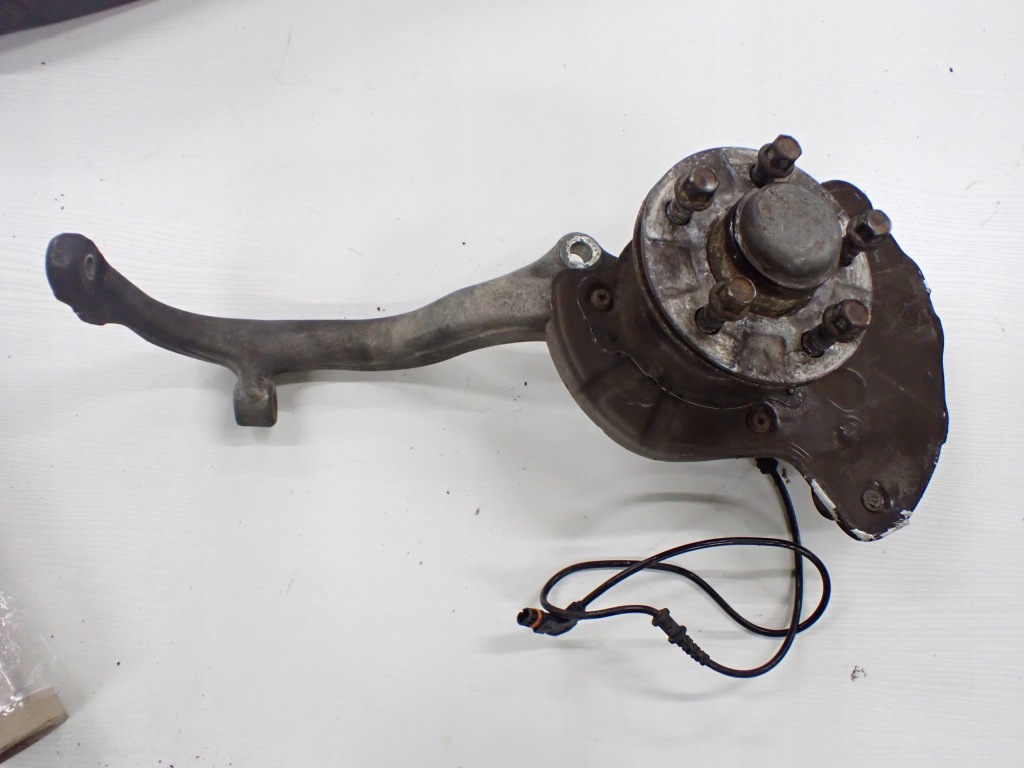 фото №1, Ступиця поворотний кулак лівий перед mercedes w221 s65 amg