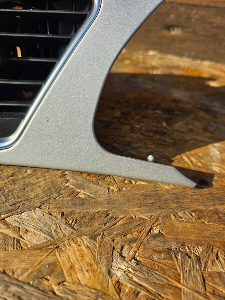 фото №4, Решітка обдув ліва audi a4 b8 a5 8t1820901h