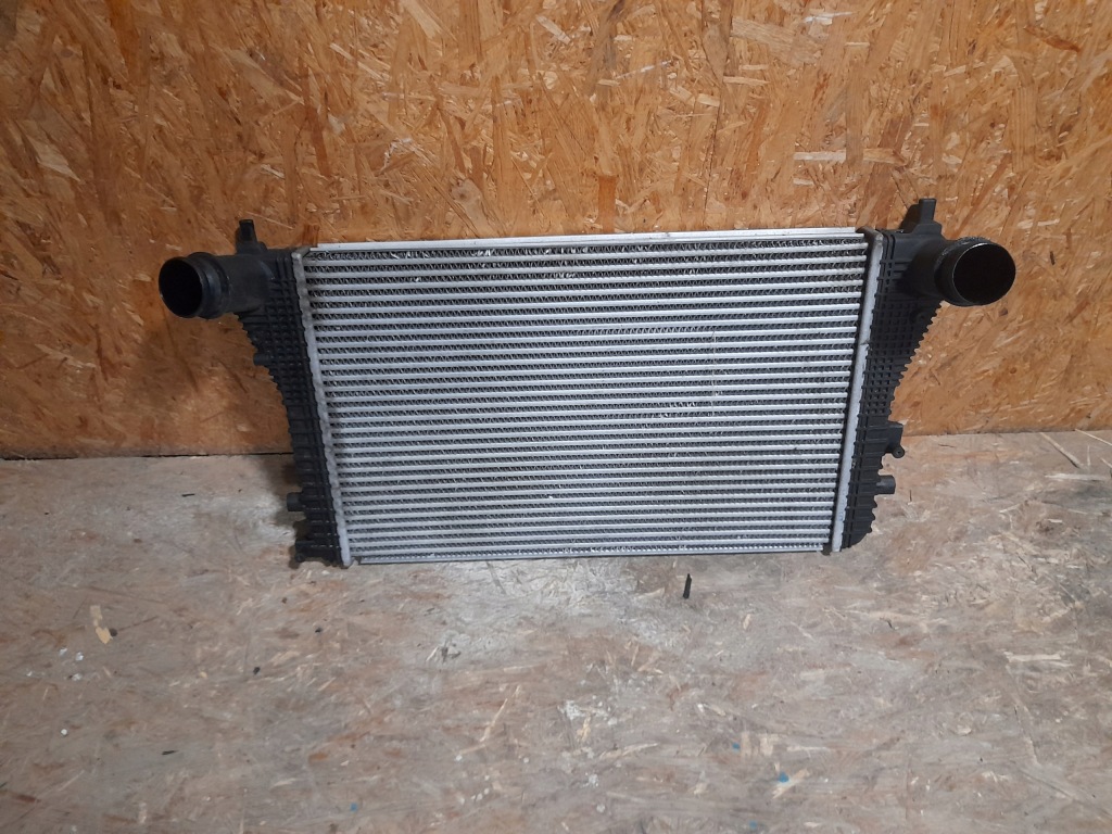 фото №1, Радіатор інтеркулер 3c0145805am