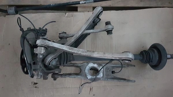 фото №1, Mercedes w213 w238 підвіска поворотний кулак важелі привідний вал лівий задня