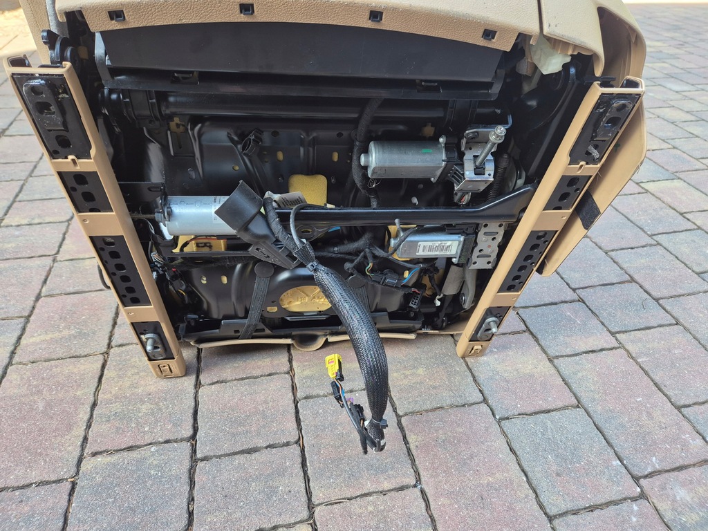 фото №6, Сиденье левый porsche cayenne ii 7p5