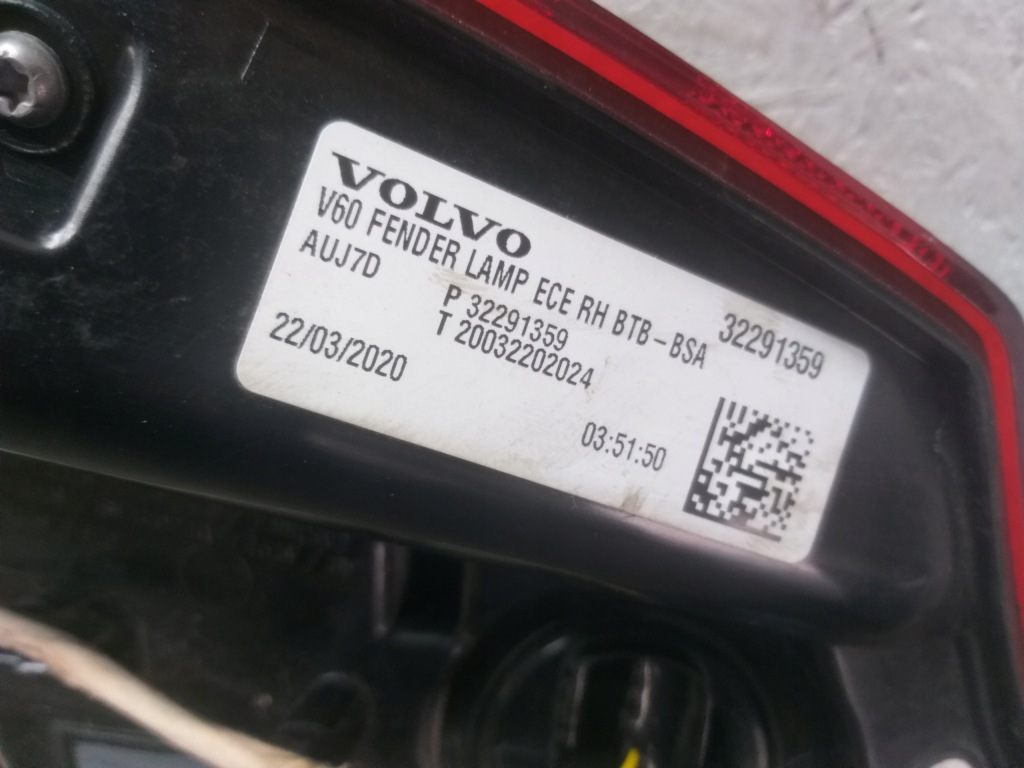 фото №3, Лампа задняя правая volvo v60 led 3229159