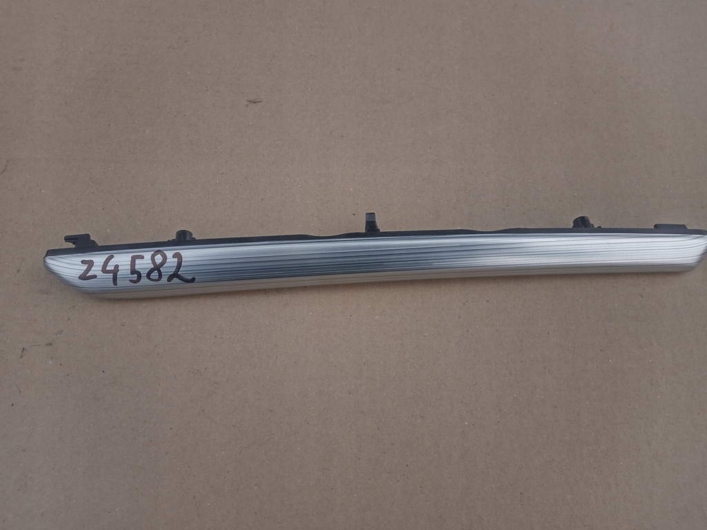 фото №1, Молдинг двері правий перед audi a3 8v sportback