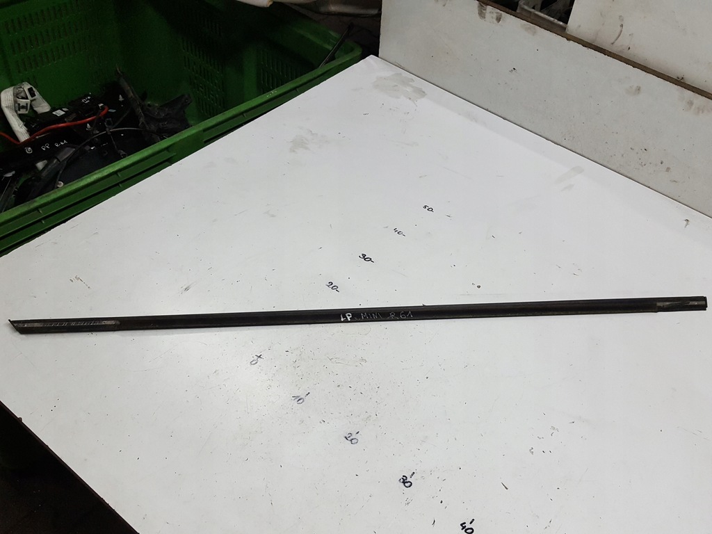 фото №2, Mini paceman r61 10r- молдинг уплотнитель хром дверь левая