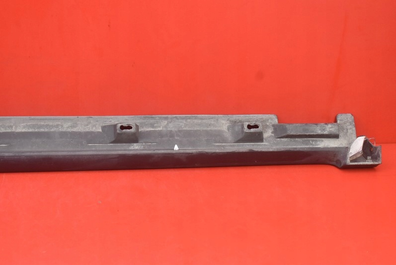 фото №14, Накладка порог правая vw passat b6 kombi 07r