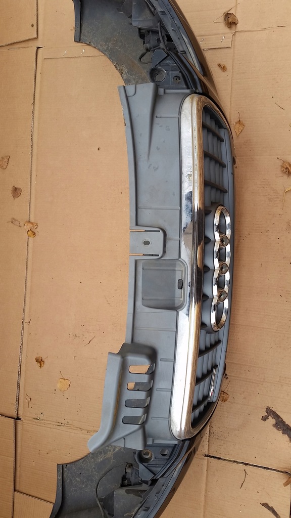 фото №12, Audi a4 b7 бампер перед передний решётка радиатора kompletny s-line