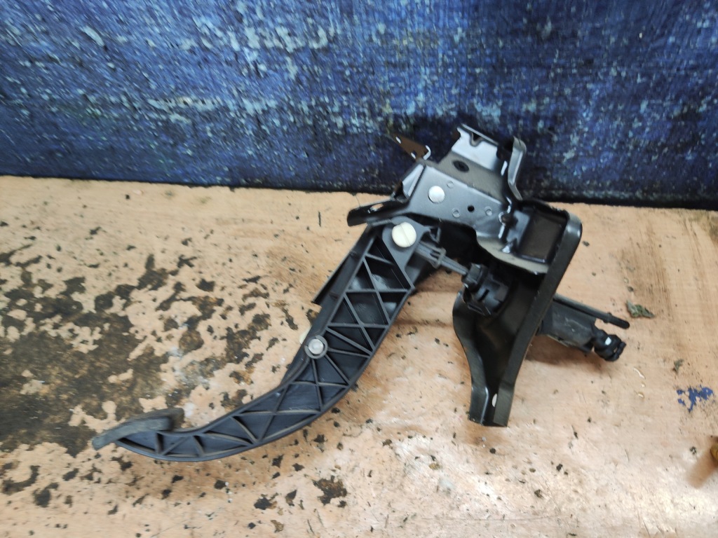 фото №1, Ford s-max mk1 педаль потенциометр помпа сцепления europa