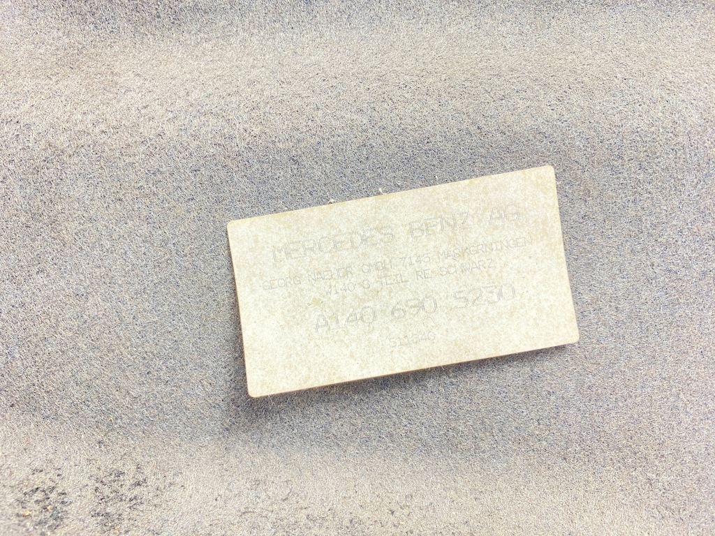 Обивка обшивка обшивка багажника правая правый mercedes w140 1406905230 с Разборки