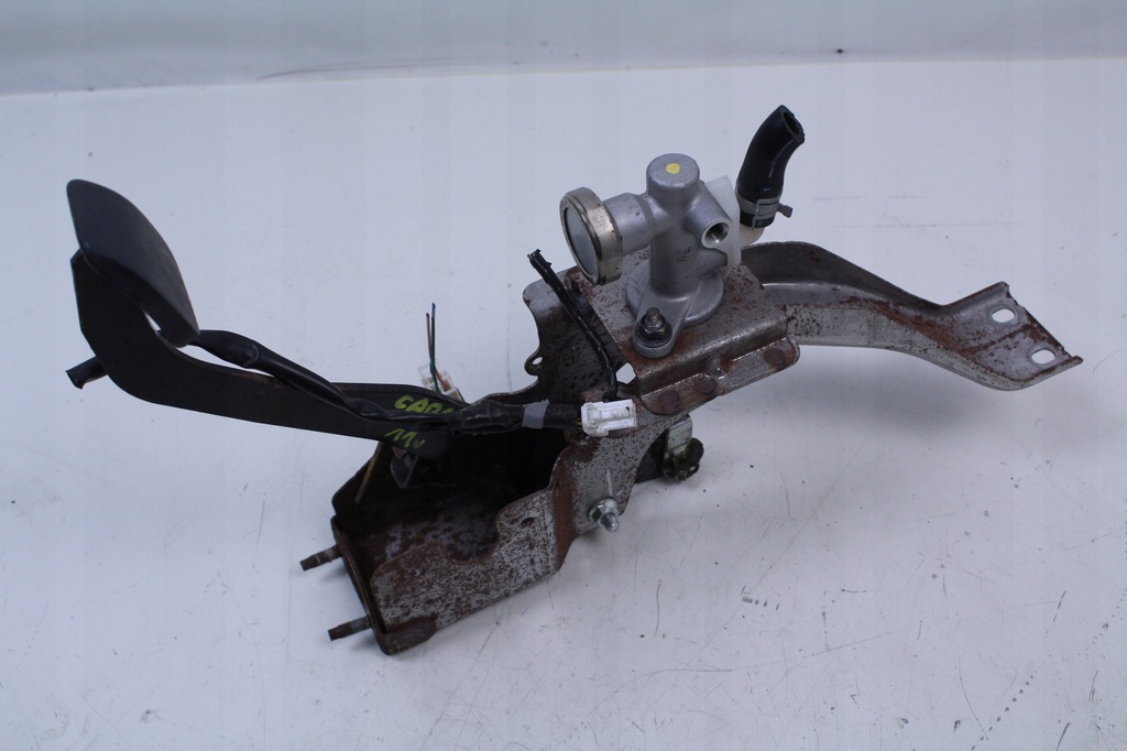 фото №6, Педаль тормоза nissan cabstar maxity 11r.