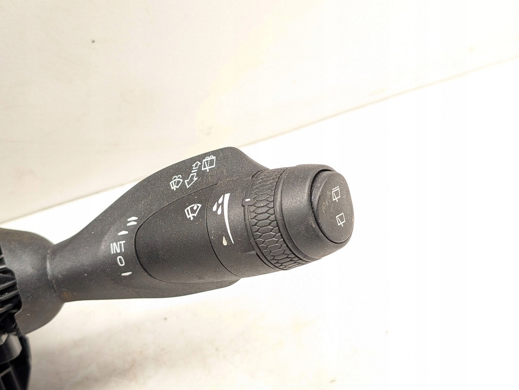 фото №6, Volvo v60 2020 панелі керування, перемикачі