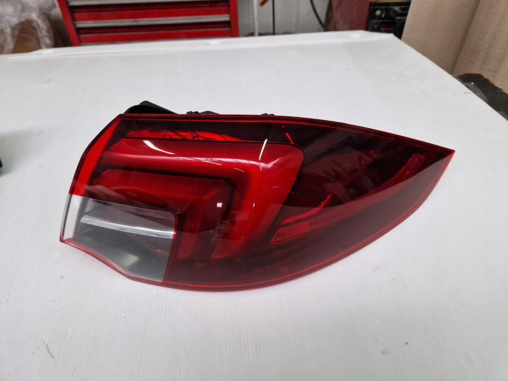 Insignia b hb 17-19 - лампа задній задня америка Зі Шроту