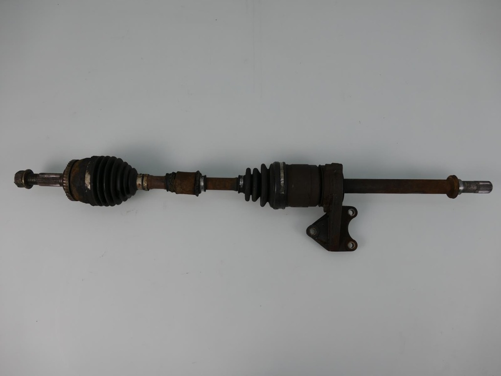 фото №1, Nissan almera tino 2.0 b a приводной вал правая правый перед