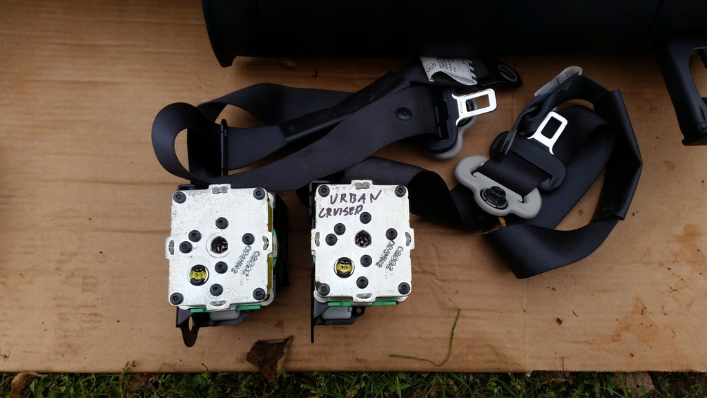 фото №9, Toyota urban cruiser консоль подушка безопасности ремни датчик