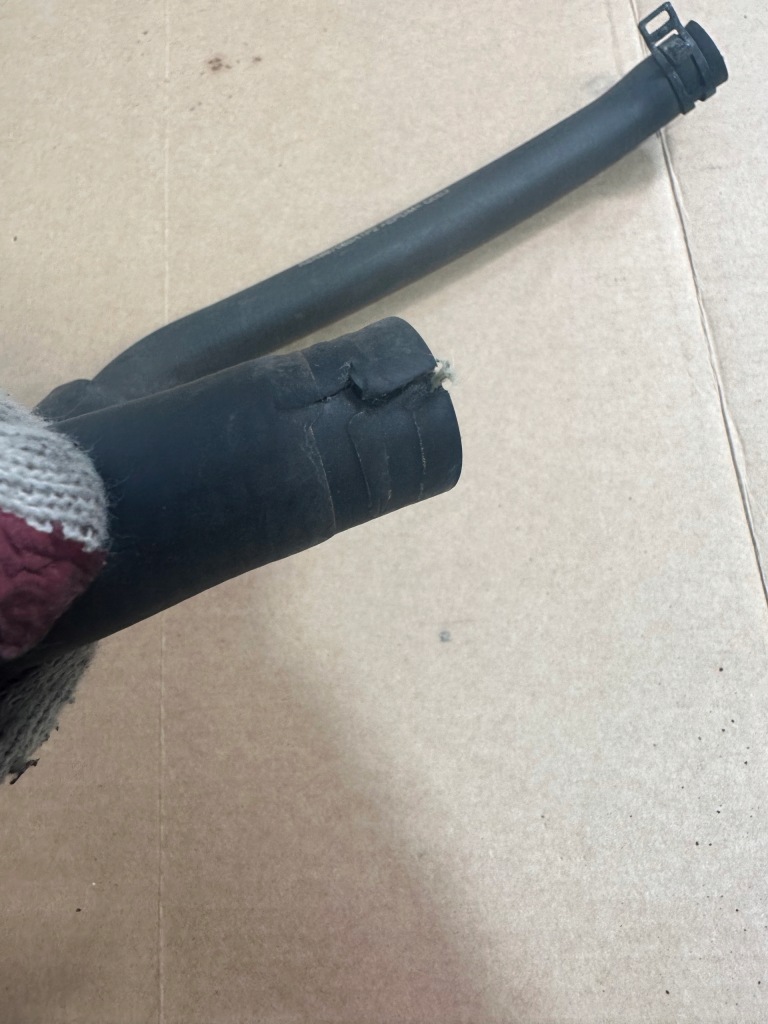 фото №5, Трубка, пабтрубок , шланг воды mercedes s klasa w222