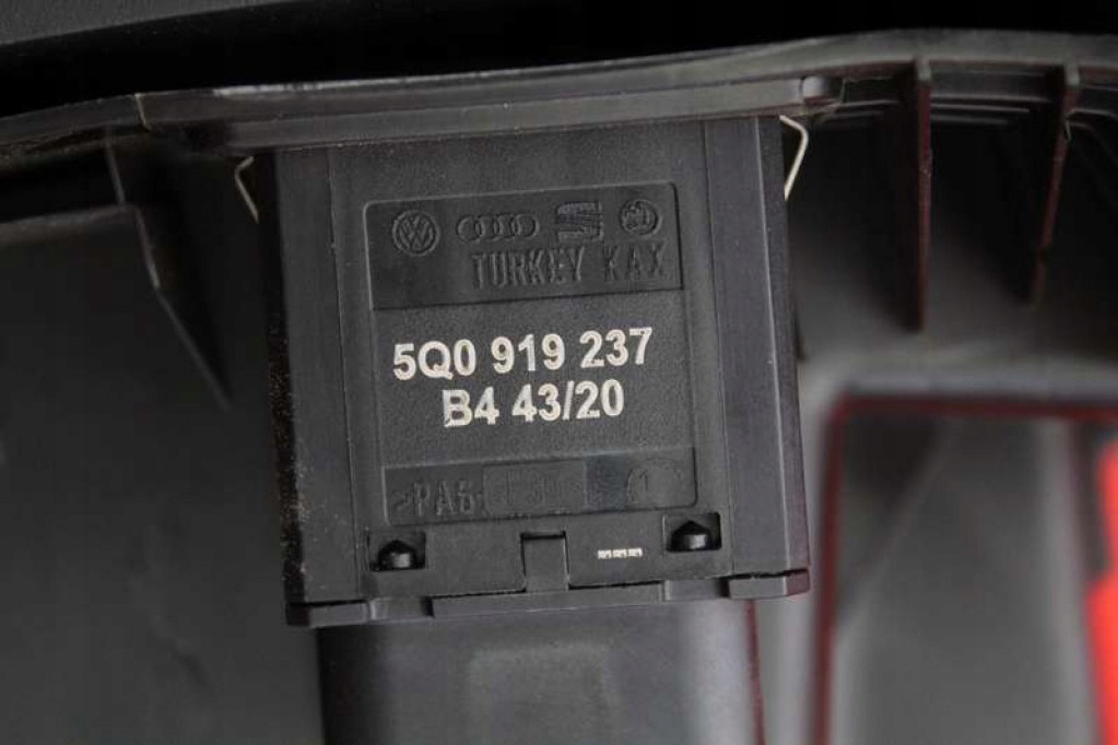 фото №8, Бардачок пасажира eu 6v1857097ae skoda fabia 3 iii lift 18-21