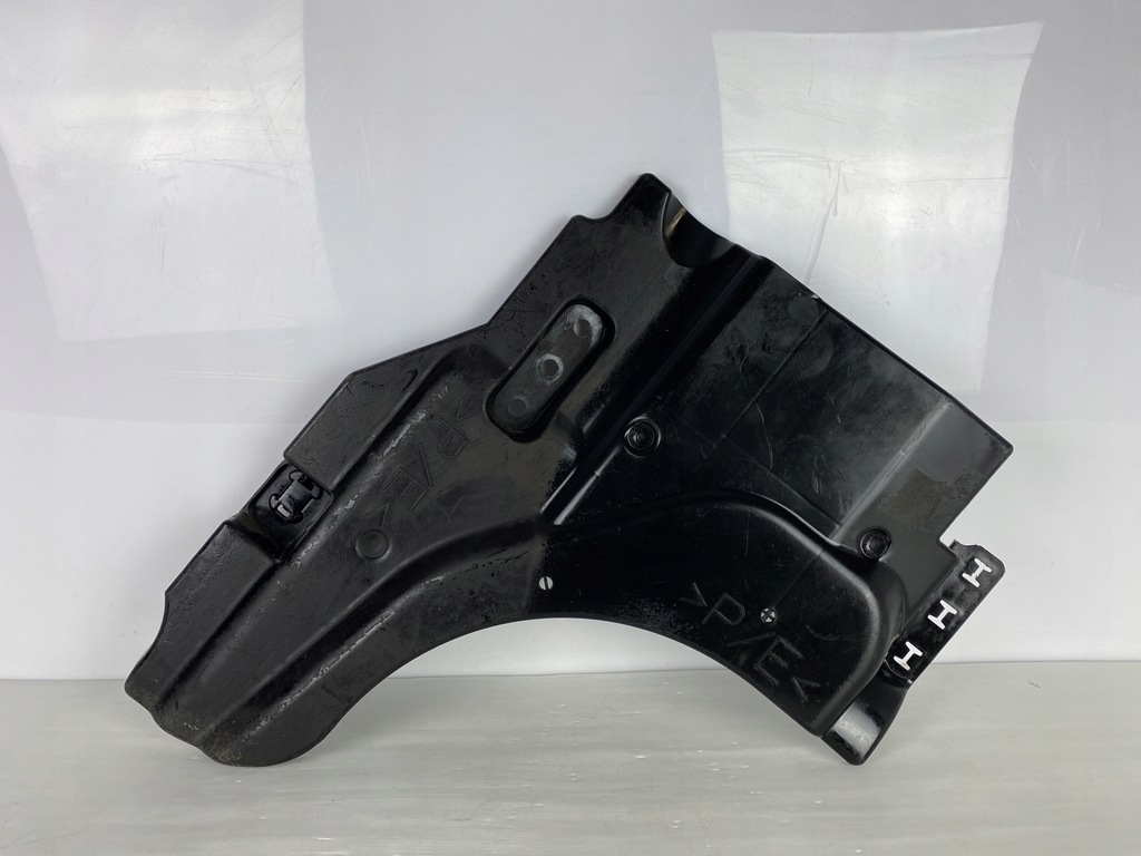 фото №1, Dacia duster ii захист пластик підвіска права 2017-