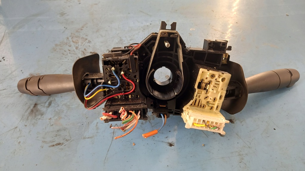 фото №3, Переключатель комбинированный renault clio ii 01r 1.2b