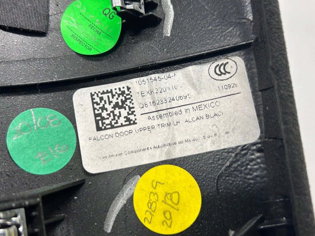 Інша частина салону tesla model x 105154504f Оригінал