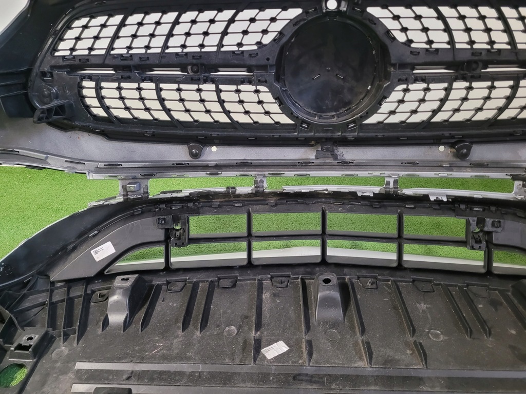 фото №15, Mercedes gla h247 a247 w247 247 amg бампер перед передний решётка радиатора решётка радиатора плита