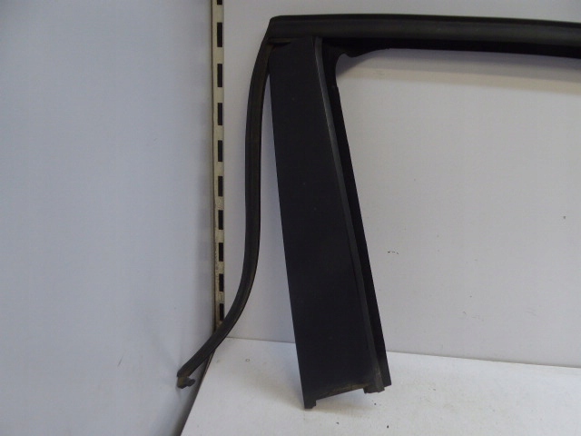 фото №2, Alfa romeo 159 рамка прокладка двері задня лівий