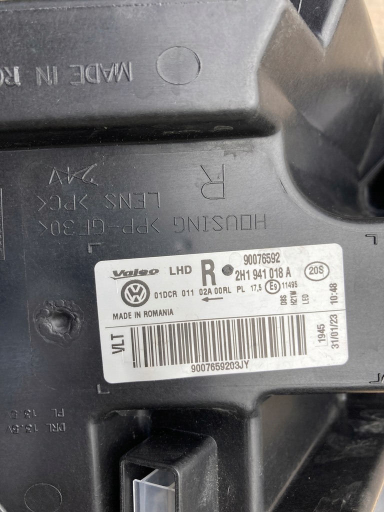 фото №9, Vw amarok лампа права ксенон led 2h1941016a