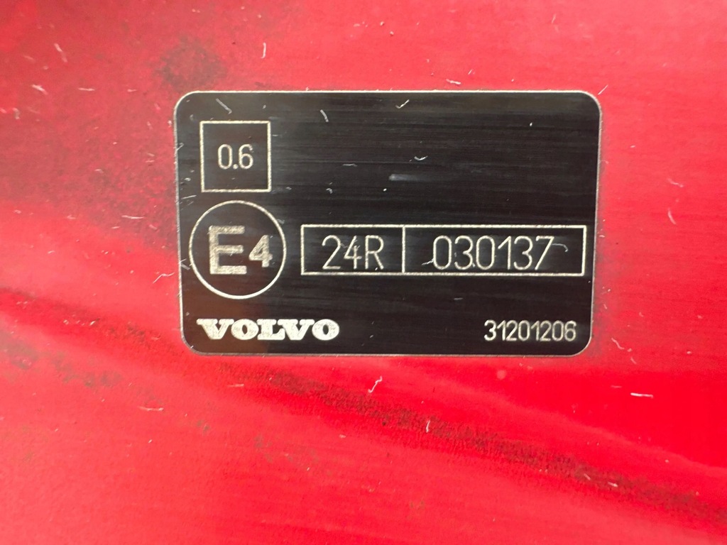 фото №10, Volvo c30 2008 кришка передня / капот двигуна