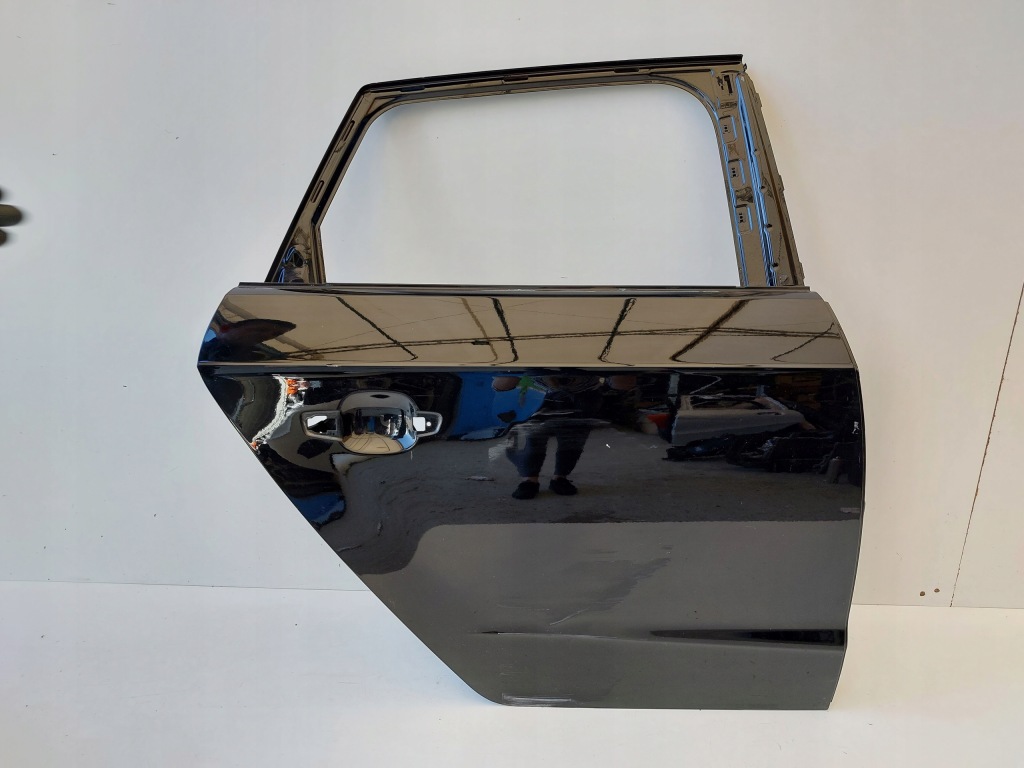 Купить Audi a3 8v4 sportback дверь правое  задняя 8v4833124 оригинал