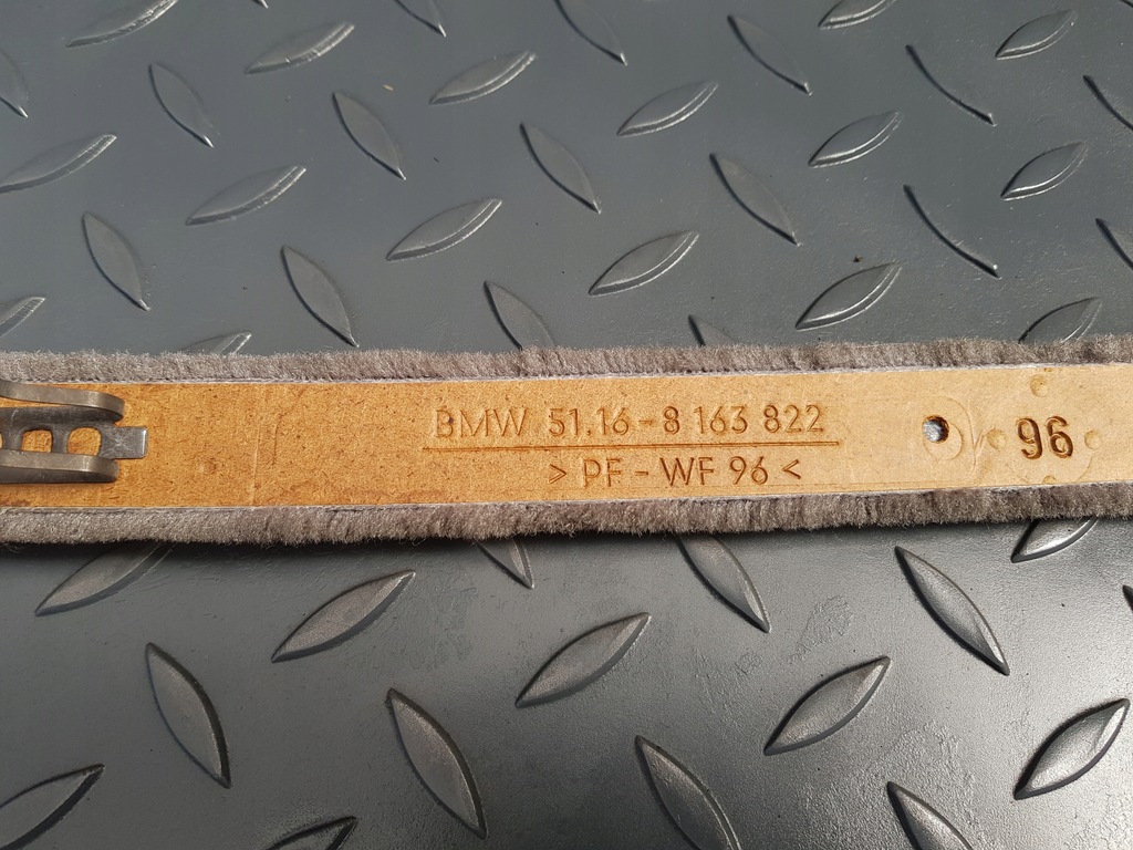 фото №7, Защита правая обивка молдинг горизонтальная туннель среднего 8 163 822 bmw e38