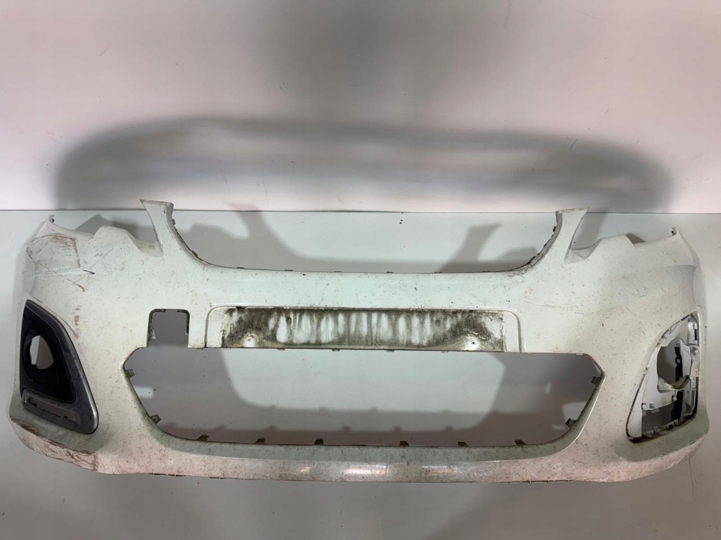 Купить Peugeot 108 бампер перед передний + решётка оригинал