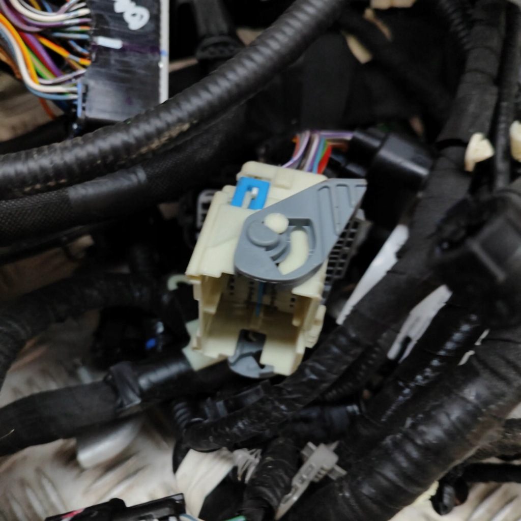 фото №9, Ford mustang mach-e 2023 другая жгут трубопровод / кабели