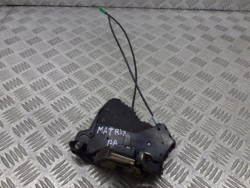 фото №1, Замок двері центральний правий перед toyota matrix 1.8vvti