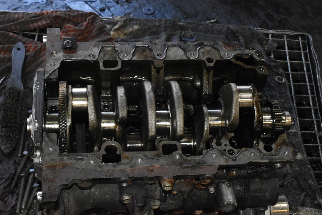 Блок dół двигателя wał crl vw passat b8 2.0 tdi 190 km 14-20 с Разборки