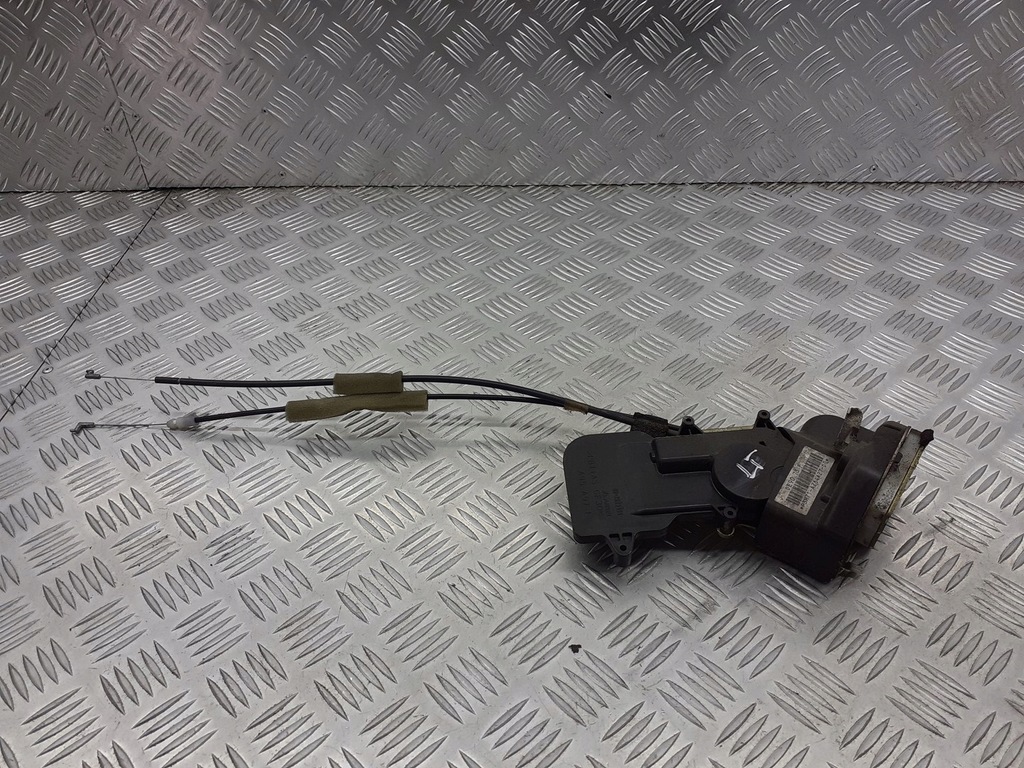 фото №1, Замок двері лівий задня mazda 2 dy 6pin