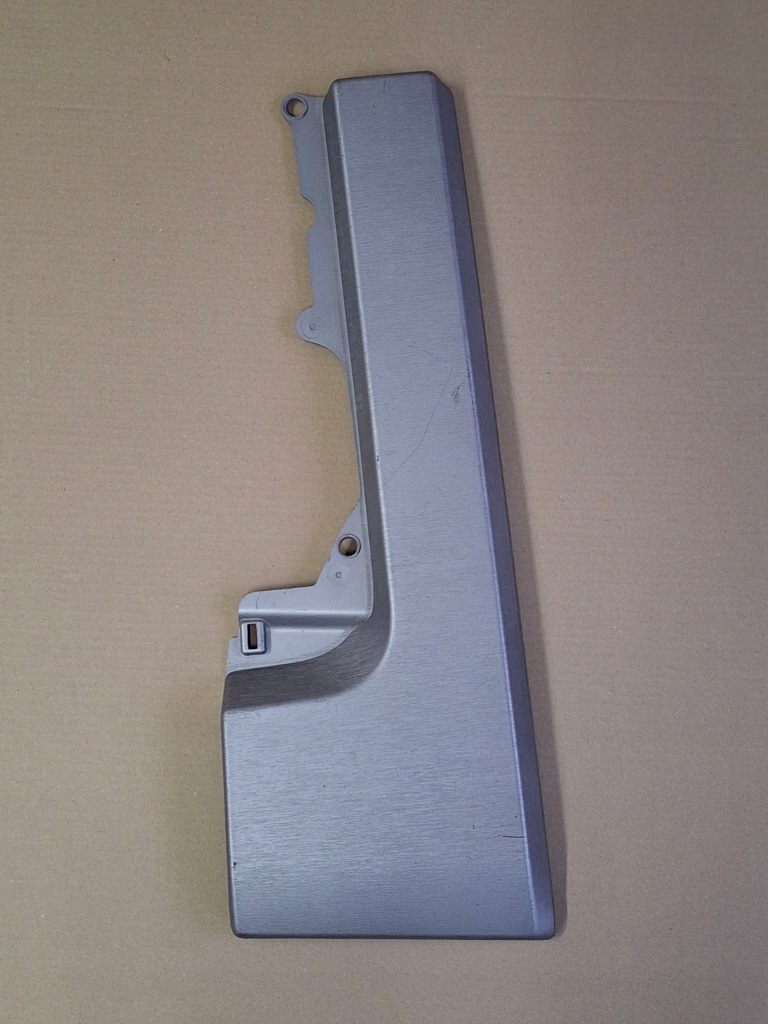 Купити Renault gama t range молдинг бампера накладка решітка радіатора 82275887