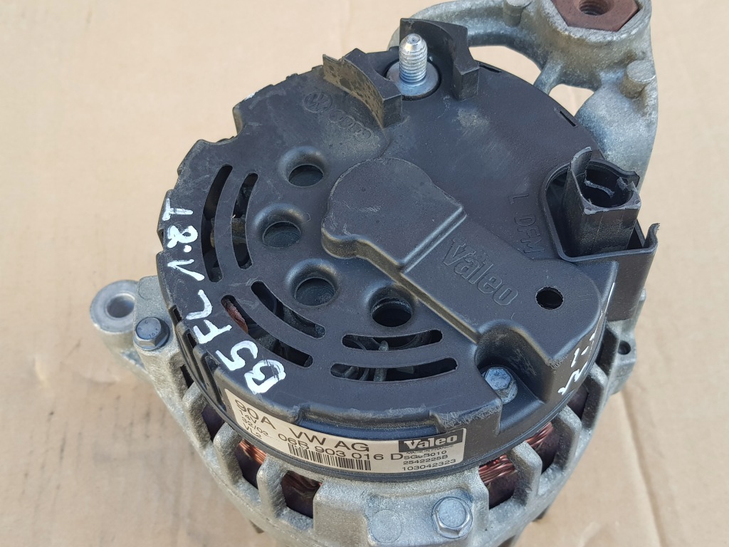 Генератор 90a / vw passat b5 1.6 alz - 1.8 t turbo awt - 2.0 azm / справний Доставка