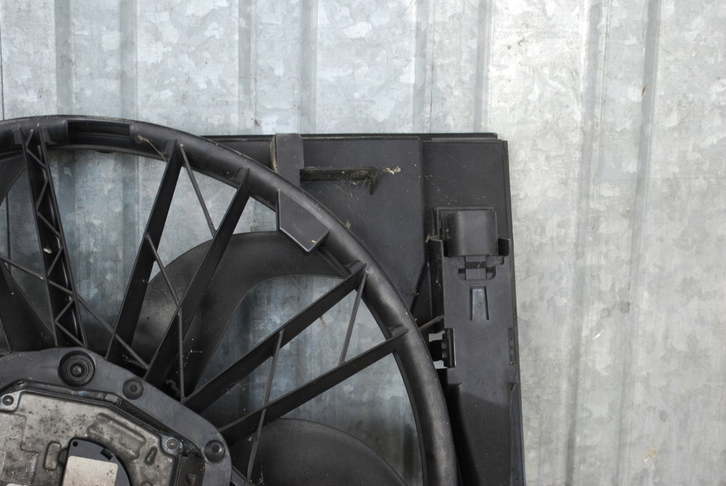 фото №8, Вентилятор корпус bmw e60 3.0d 7801657