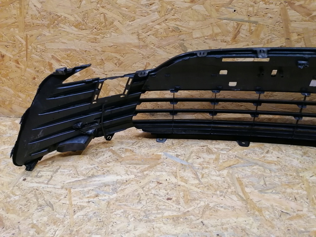 фото №9, Решётка средняя бампера перед toyota camry 8 viii lift 2021-