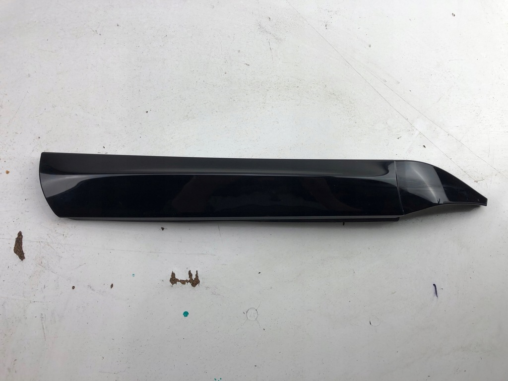 фото №1, Lexus ct молдинг накладка крышки правый задняя 08062791