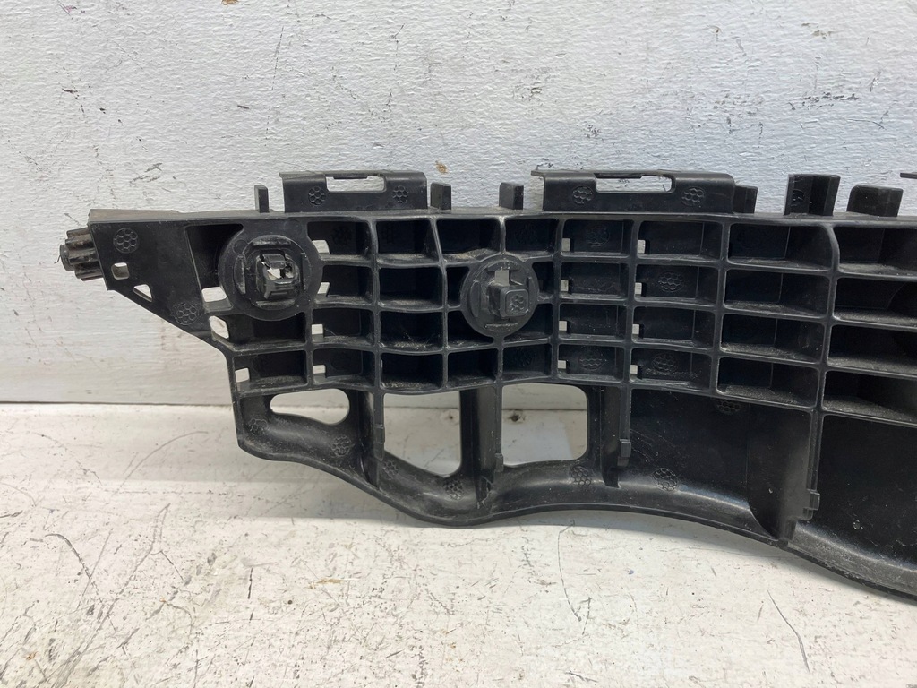 фото №7, Chr c-hr направляющая кронштейн бампера передний левый перед передний