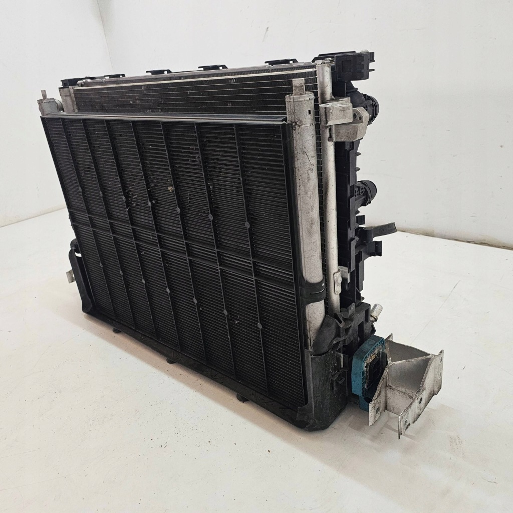 Бачок комплект радіатор bmw 8 g14 g15 g16 m850ix 7742469 Ціна