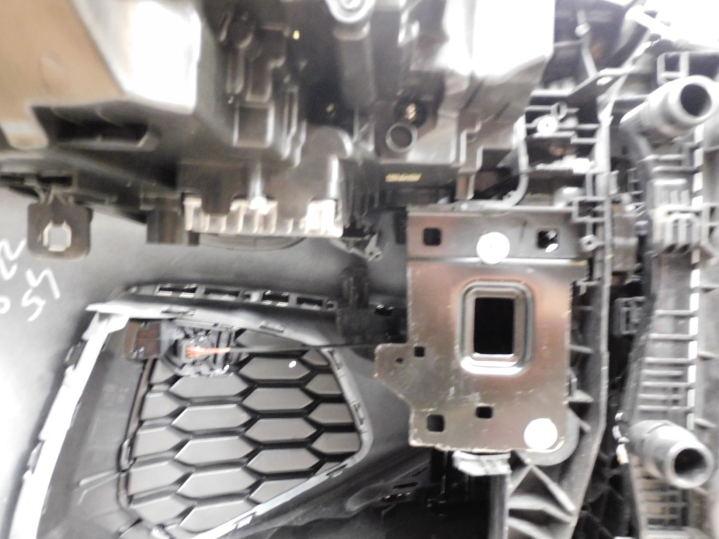 Audi a3 8y s line перед бампер фары капот крылья ремень full led в Украине