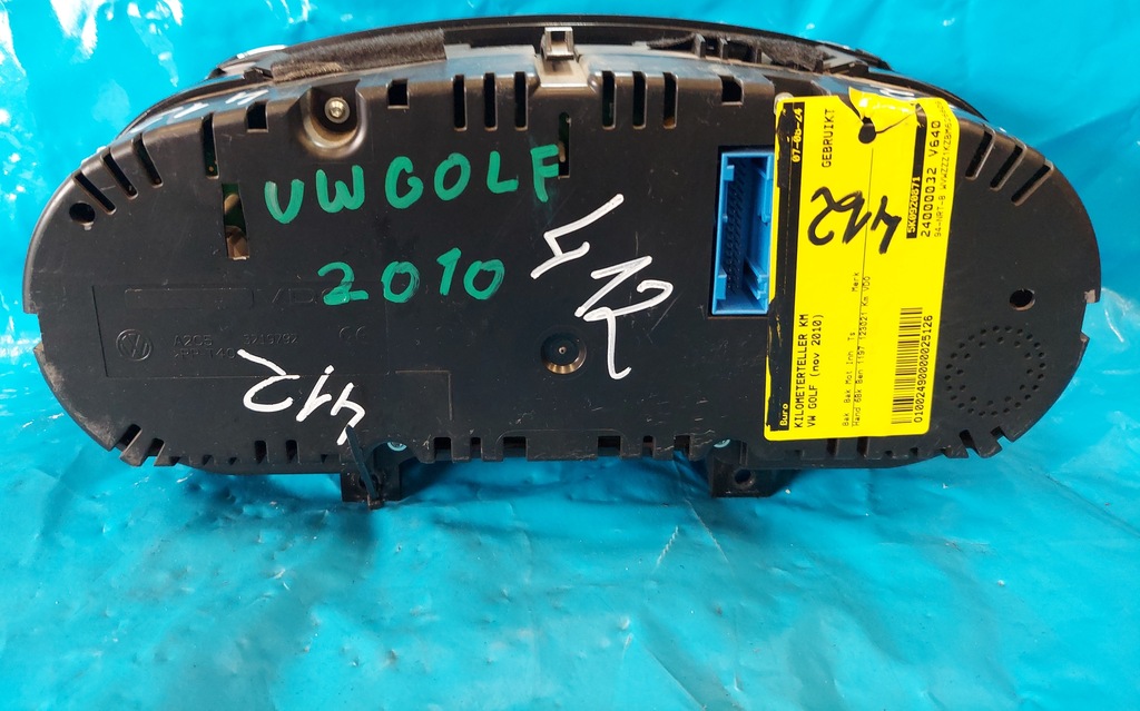 фото №8, Счетчик приборная панель golf vi 1.2 b 5k0920871