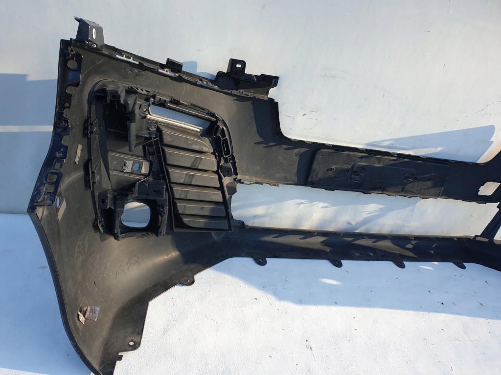 Peugeot expert 3 traveller 16-23 бампер перед передний 6 x pdc в Украине