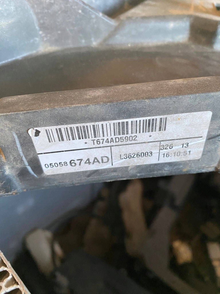 фото №7, Вентилятор радиатора - dodge grand caravan - 05058674ad